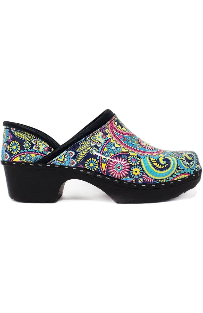 Women's Bombay Getaway Print Clog 3 Women's Bombay Getaway Print Clog