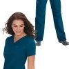 Women's Nicole V-Neck Solid Scrub Top & Lindsey Cargo Scrub Pant Set 1 Women's Nicole V-Neck Solid Scrub Top & Lindsey Cargo Scrub Pant Set -Medical Nurse Clothing Shop 1 ko 21set 650