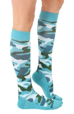 Unisex 15-20 Mmhg Lightweight Camo Print Compression Socks 6 Unisex 15-20 Mmhg Lightweight Camo Print Compression Socks -Medical Nurse Clothing Shop 3 lr cn13 650