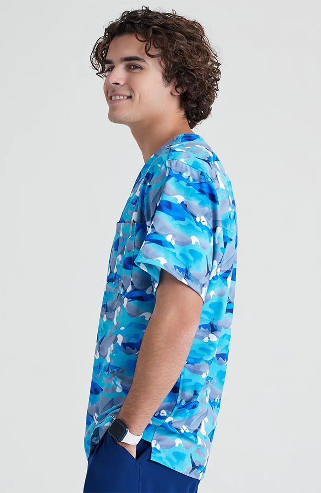 Skechers Men's V-Neck Wild Tide Print Scrub Top 6 Skechers Men's V-Neck Wild Tide Print Scrub Top - Image 4
