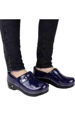 Sanita Women's Lindsey Solid Clog -Medical Nurse Clothing Shop 4 ko prolind 650